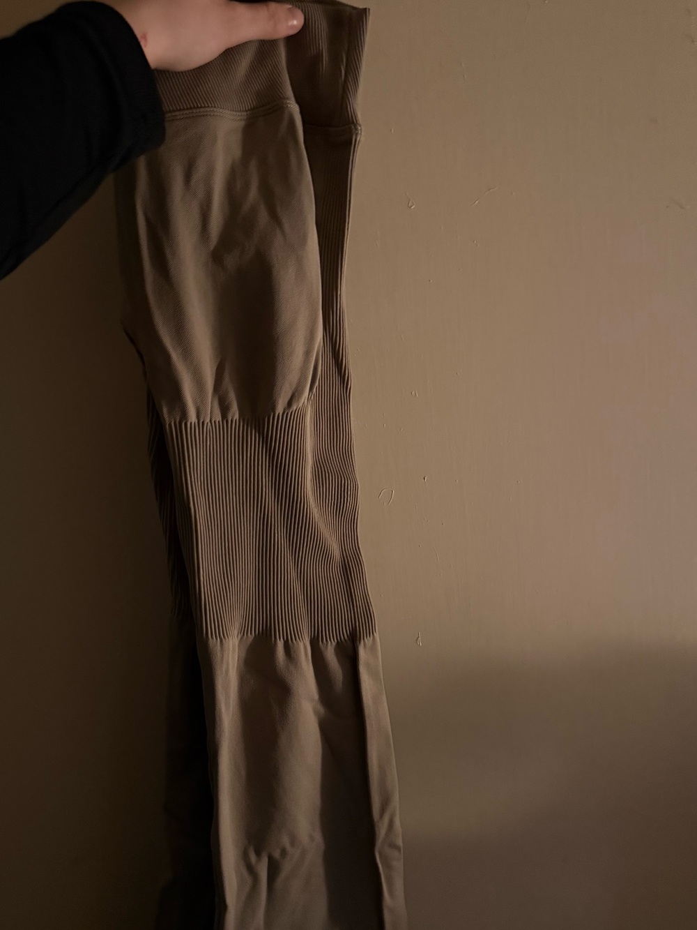 Thrivin Compression Leggings in Toffee (M)